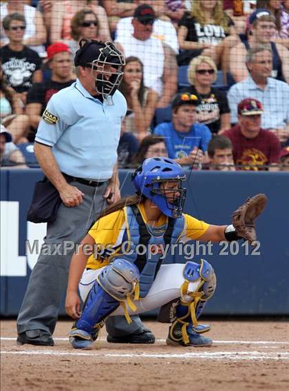 Thumbnail 1 in Big Spring vs. Valley View (PIAA Class AAA Final) photogallery.