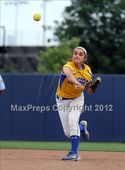 Thumbnail 3 in Big Spring vs. Valley View (PIAA Class AAA Final) photogallery.