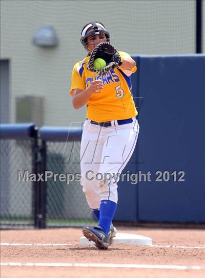 Thumbnail 2 in Big Spring vs. Valley View (PIAA Class AAA Final) photogallery.