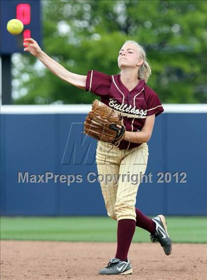 Thumbnail 3 in Big Spring vs. Valley View (PIAA Class AAA Final) photogallery.