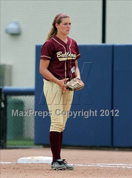 Thumbnail 1 in Big Spring vs. Valley View (PIAA Class AAA Final) photogallery.