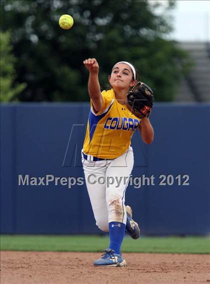 Thumbnail 3 in Big Spring vs. Valley View (PIAA Class AAA Final) photogallery.