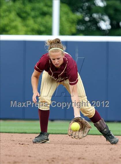 Thumbnail 2 in Big Spring vs. Valley View (PIAA Class AAA Final) photogallery.