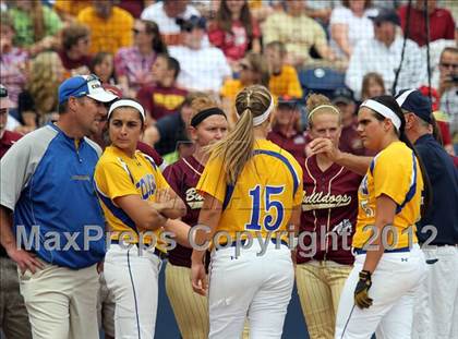 Thumbnail 3 in Big Spring vs. Valley View (PIAA Class AAA Final) photogallery.