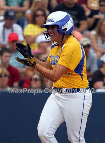 Thumbnail 2 in Big Spring vs. Valley View (PIAA Class AAA Final) photogallery.