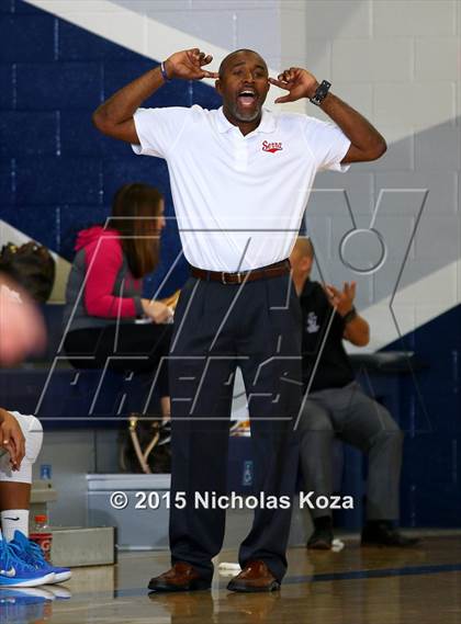 Thumbnail 3 in Serra vs. Coronado photogallery.