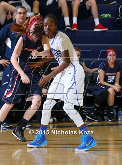 Thumbnail 2 in Serra vs. Coronado photogallery.