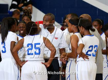 Thumbnail 3 in Serra vs. Coronado photogallery.