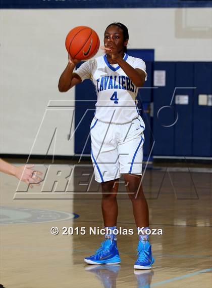 Thumbnail 3 in Serra vs. Coronado photogallery.