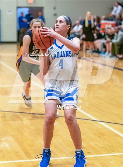 Thumbnail 2 in Guerin Catholic @ Indianapolis Bishop Chatard photogallery.