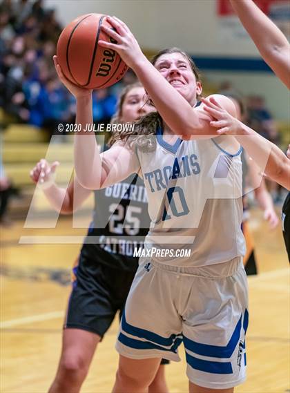Thumbnail 3 in Guerin Catholic @ Indianapolis Bishop Chatard photogallery.