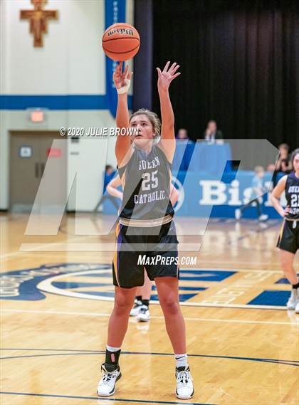 Thumbnail 3 in Guerin Catholic @ Indianapolis Bishop Chatard photogallery.