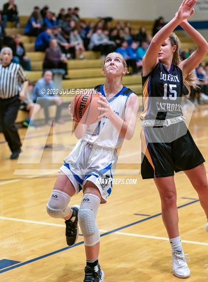 Thumbnail 3 in Guerin Catholic @ Indianapolis Bishop Chatard photogallery.