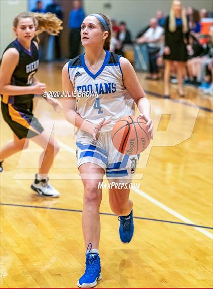 Thumbnail 3 in Guerin Catholic @ Indianapolis Bishop Chatard photogallery.