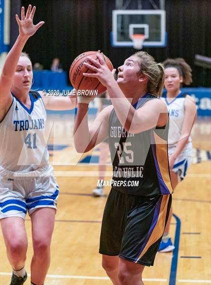 Thumbnail 3 in Guerin Catholic @ Indianapolis Bishop Chatard photogallery.