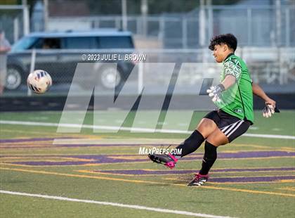 Thumbnail 3 in Kokomo vs Lebanon (IHSAA Sectional 5 Round 1) photogallery.