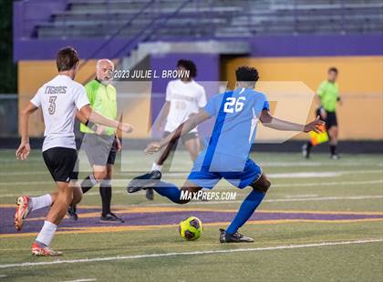 Thumbnail 3 in Kokomo vs Lebanon (IHSAA Sectional 5 Round 1) photogallery.