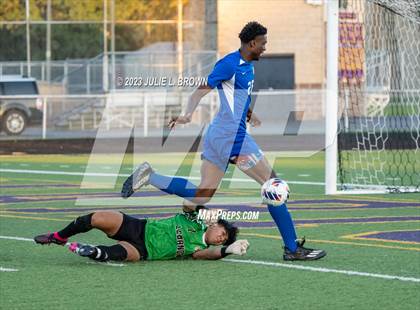 Thumbnail 2 in Kokomo vs Lebanon (IHSAA Sectional 5 Round 1) photogallery.