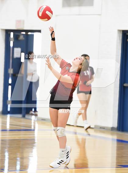 Thumbnail 3 in Moon Valley vs. Mingus (JV) photogallery.