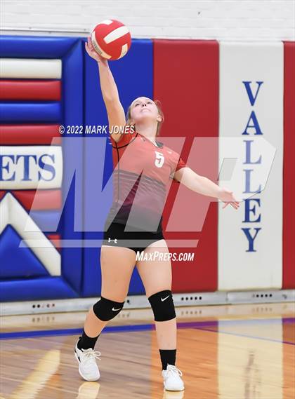 Thumbnail 3 in Moon Valley vs. Mingus (JV) photogallery.