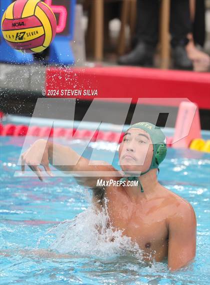 Thumbnail 3 in Carlsbad vs. Mira Costa (CIF SoCal Regional Division 2 Final) photogallery.