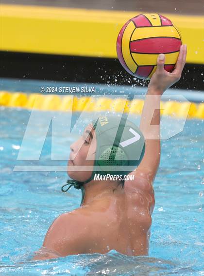 Thumbnail 2 in Carlsbad vs. Mira Costa (CIF SoCal Regional Division 2 Final) photogallery.