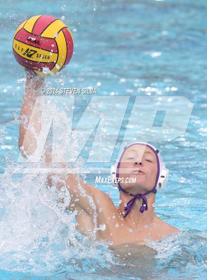 Thumbnail 3 in Carlsbad vs. Mira Costa (CIF SoCal Regional Division 2 Final) photogallery.