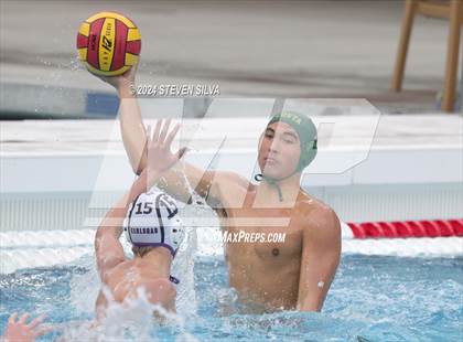 Thumbnail 2 in Carlsbad vs. Mira Costa (CIF SoCal Regional Division 2 Final) photogallery.