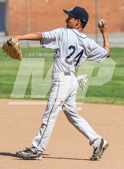 Thumbnail 2 in Gabrielino @ Arroyo photogallery.