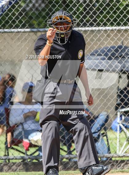 Thumbnail 1 in Gabrielino @ Arroyo photogallery.