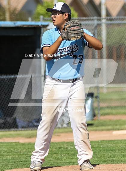 Thumbnail 2 in Gabrielino @ Arroyo photogallery.