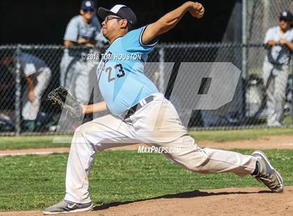 Thumbnail 1 in Gabrielino @ Arroyo photogallery.