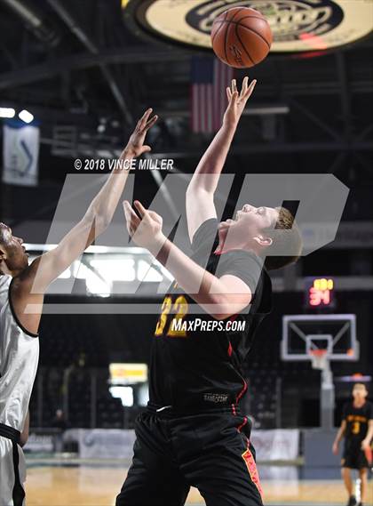 Thumbnail 1 in Mount Tahoma vs. Auburn photogallery.