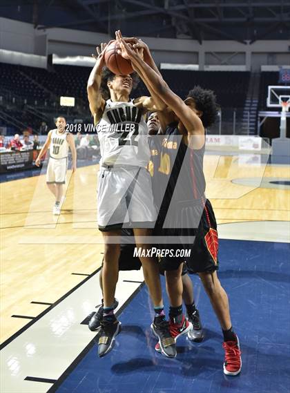 Thumbnail 1 in Mount Tahoma vs. Auburn photogallery.