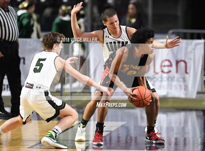 Thumbnail 3 in Mount Tahoma vs. Auburn photogallery.