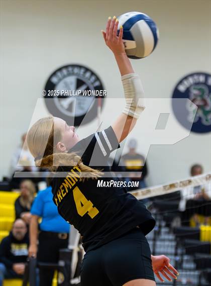 Thumbnail 2 in JV: Lincoln Southwest @ Fremont photogallery.