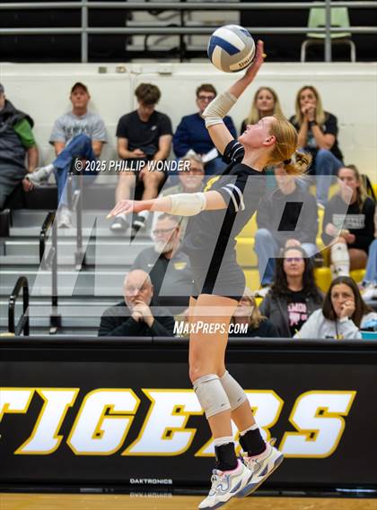 Thumbnail 2 in JV: Lincoln Southwest @ Fremont photogallery.