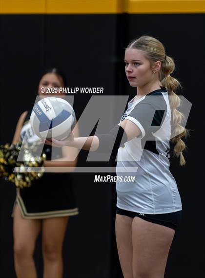 Thumbnail 2 in JV: Lincoln Southwest @ Fremont photogallery.