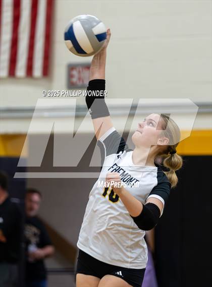 Thumbnail 3 in JV: Lincoln Southwest @ Fremont photogallery.