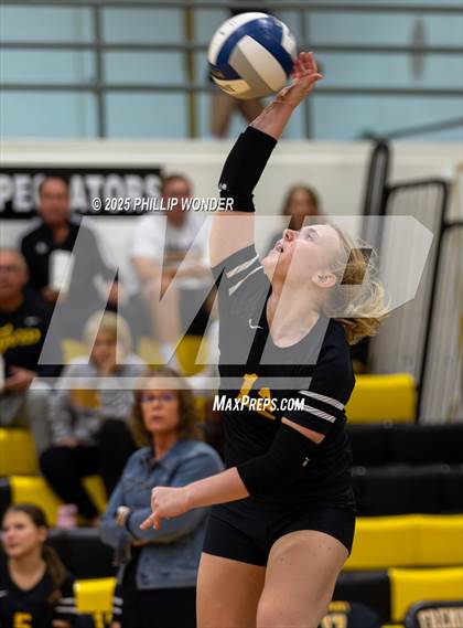 Thumbnail 2 in JV: Lincoln Southwest @ Fremont photogallery.