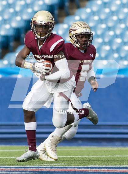 Thumbnail 3 in Maryvale vs. Cheektowaga (Section 6 Class A Final) photogallery.