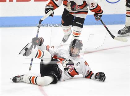 Thumbnail 1 in Guilford vs. Watertown/Pomperaug (CIAC DII Final) photogallery.
