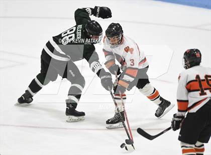 Thumbnail 2 in Guilford vs. Watertown/Pomperaug (CIAC DII Final) photogallery.