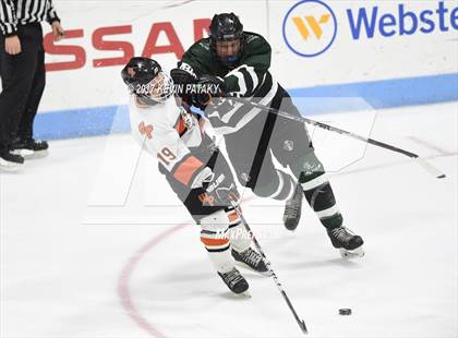 Thumbnail 1 in Guilford vs. Watertown/Pomperaug (CIAC DII Final) photogallery.