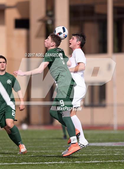 Thumbnail 3 in St. Ignatius vs. Sacred Heart Cathedral Prep photogallery.