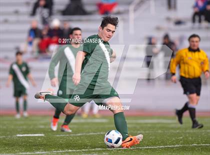 Thumbnail 3 in St. Ignatius vs. Sacred Heart Cathedral Prep photogallery.
