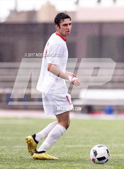 Thumbnail 1 in St. Ignatius vs. Sacred Heart Cathedral Prep photogallery.