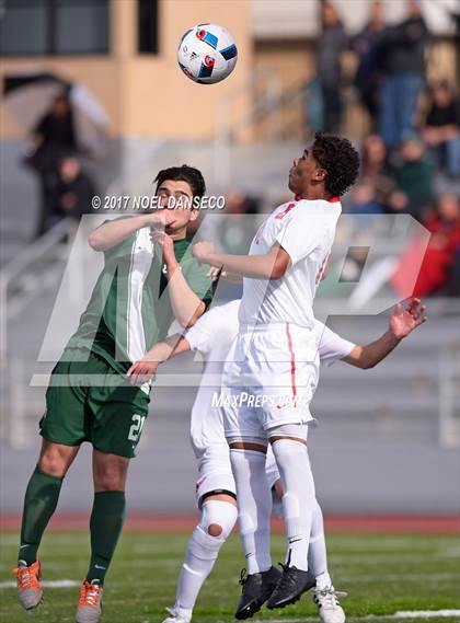 Thumbnail 1 in St. Ignatius vs. Sacred Heart Cathedral Prep photogallery.