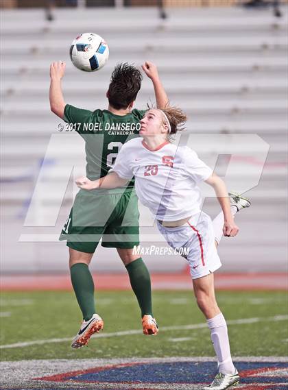 Thumbnail 3 in St. Ignatius vs. Sacred Heart Cathedral Prep photogallery.