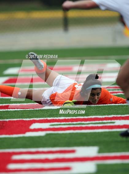 Thumbnail 1 in Hendrickson vs. Carroll (Georgetown Governor's Cup Elite Showcase) photogallery.